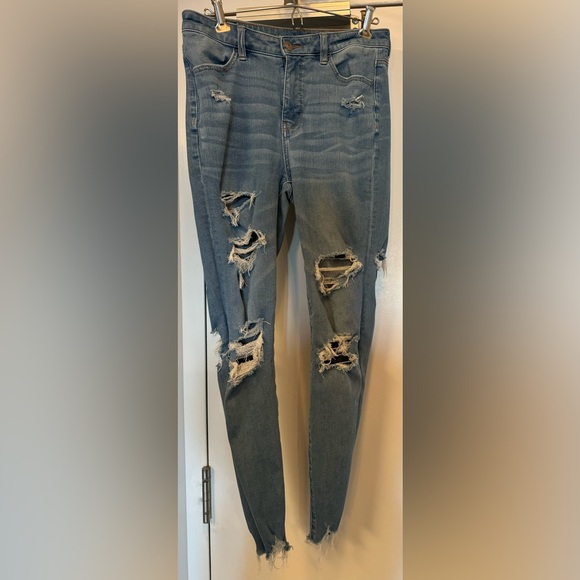 American Eagle Hi-Rise Distressed Jeggings - Picture 2 of 16